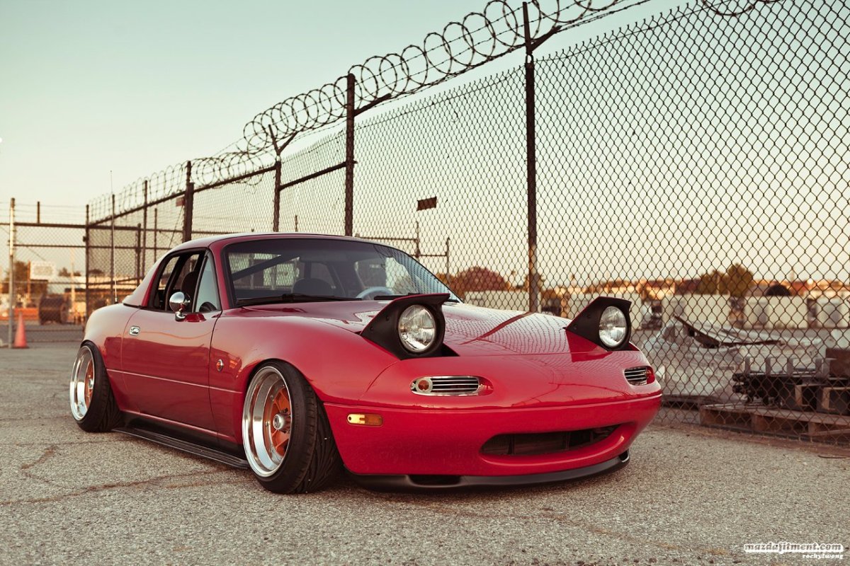 Mazda MX-5 Miata 1989 stance