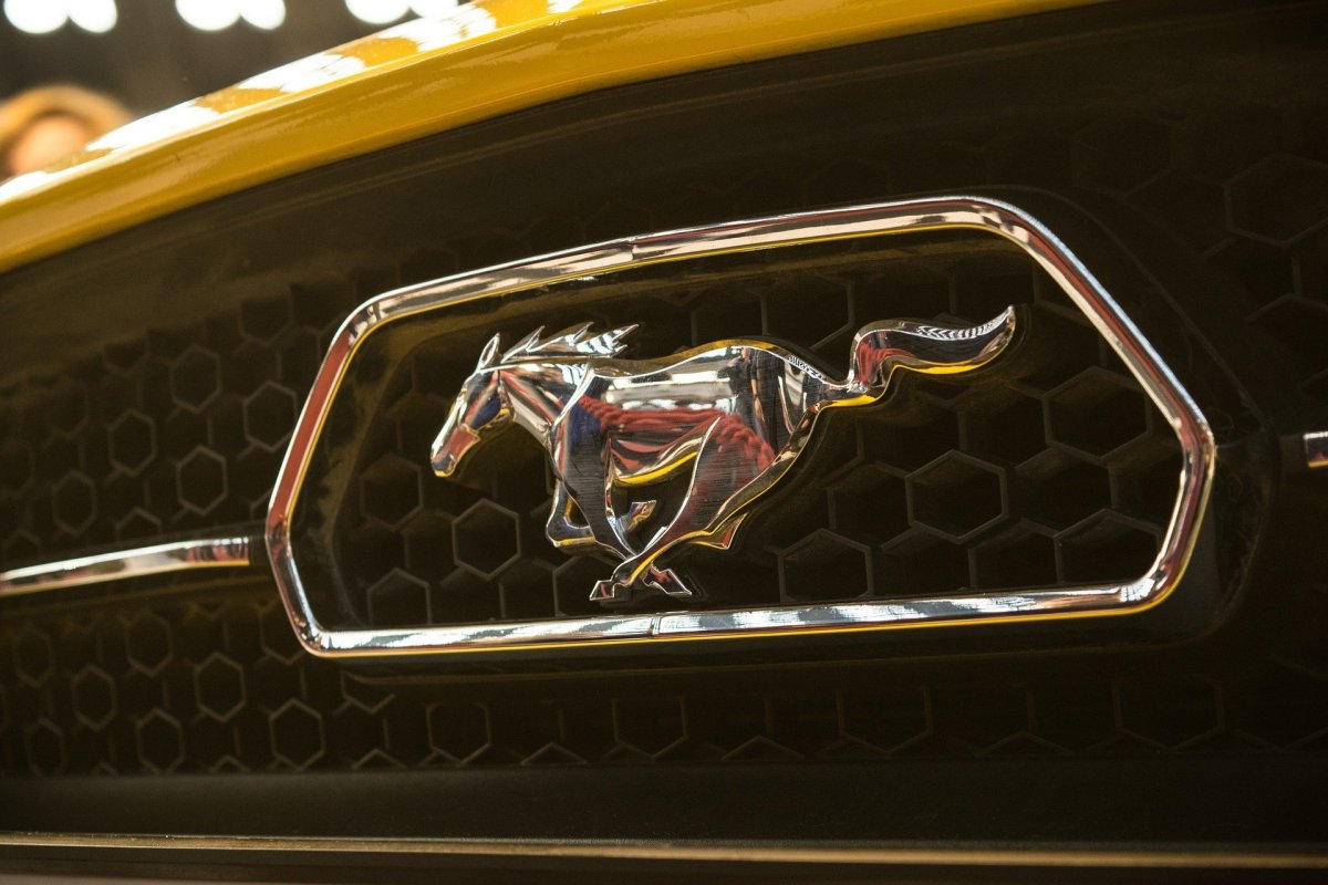 Ford Mustang марка