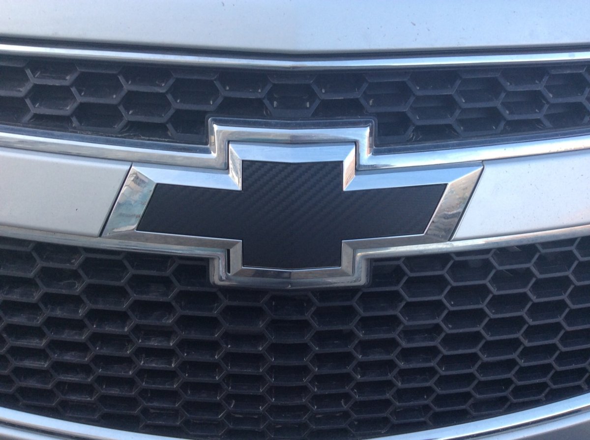 Chevrolet Cruze Blue Carbon Fiber detailing