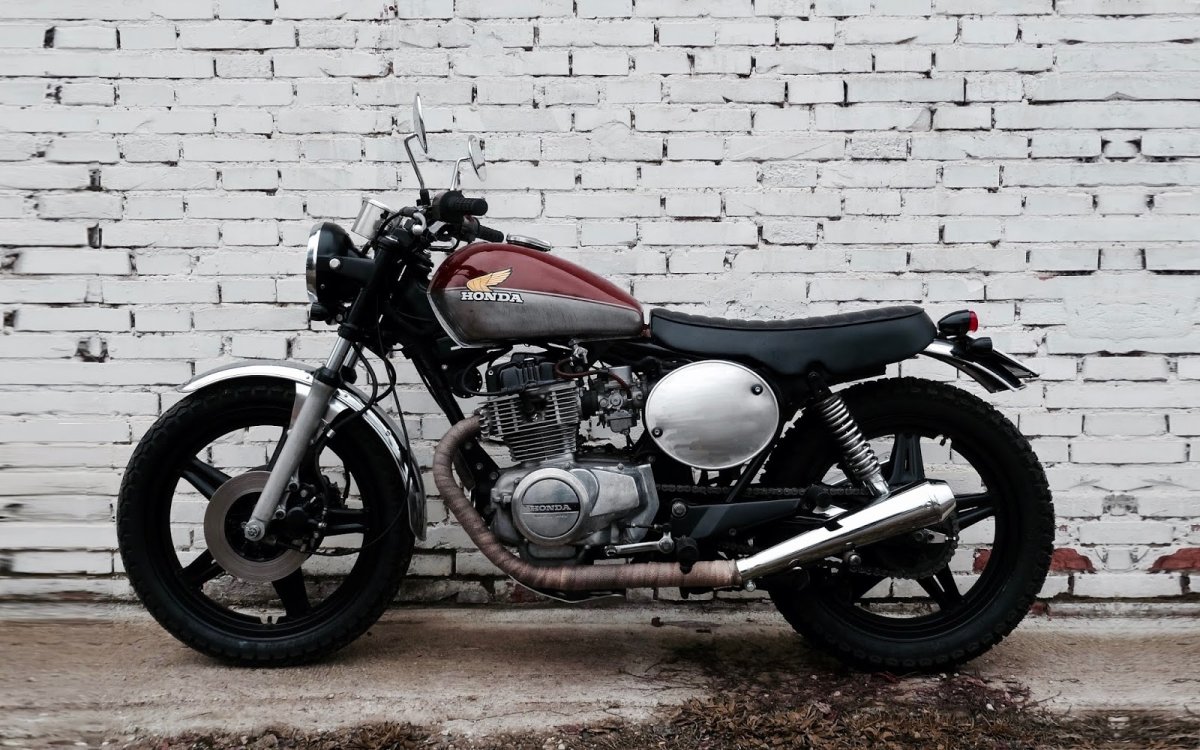 Suzuki CB 400 SS Cafe Racer