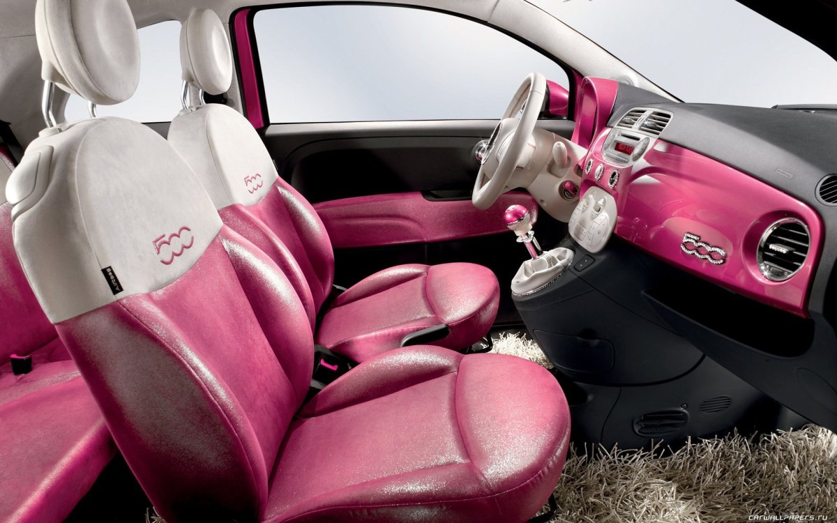 Fiat 500 салон розовый