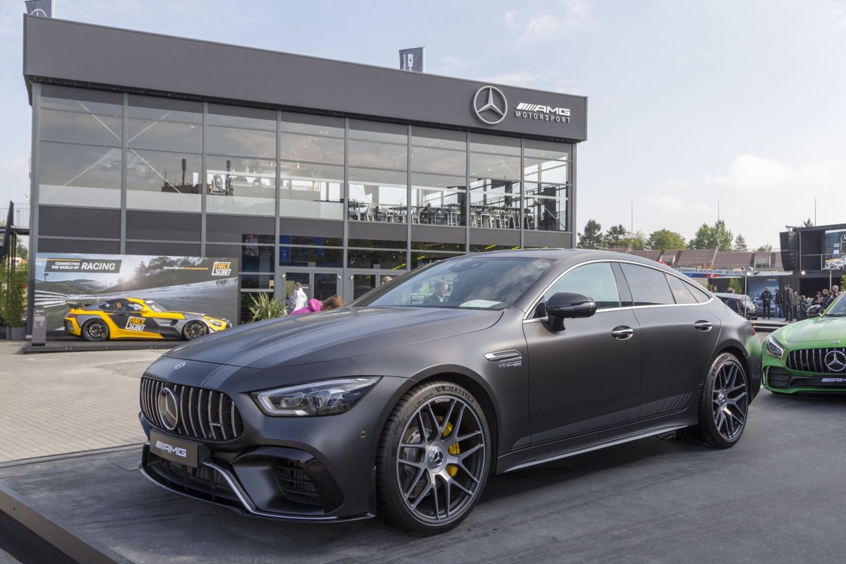 Mercedes Benz AMG gt 63