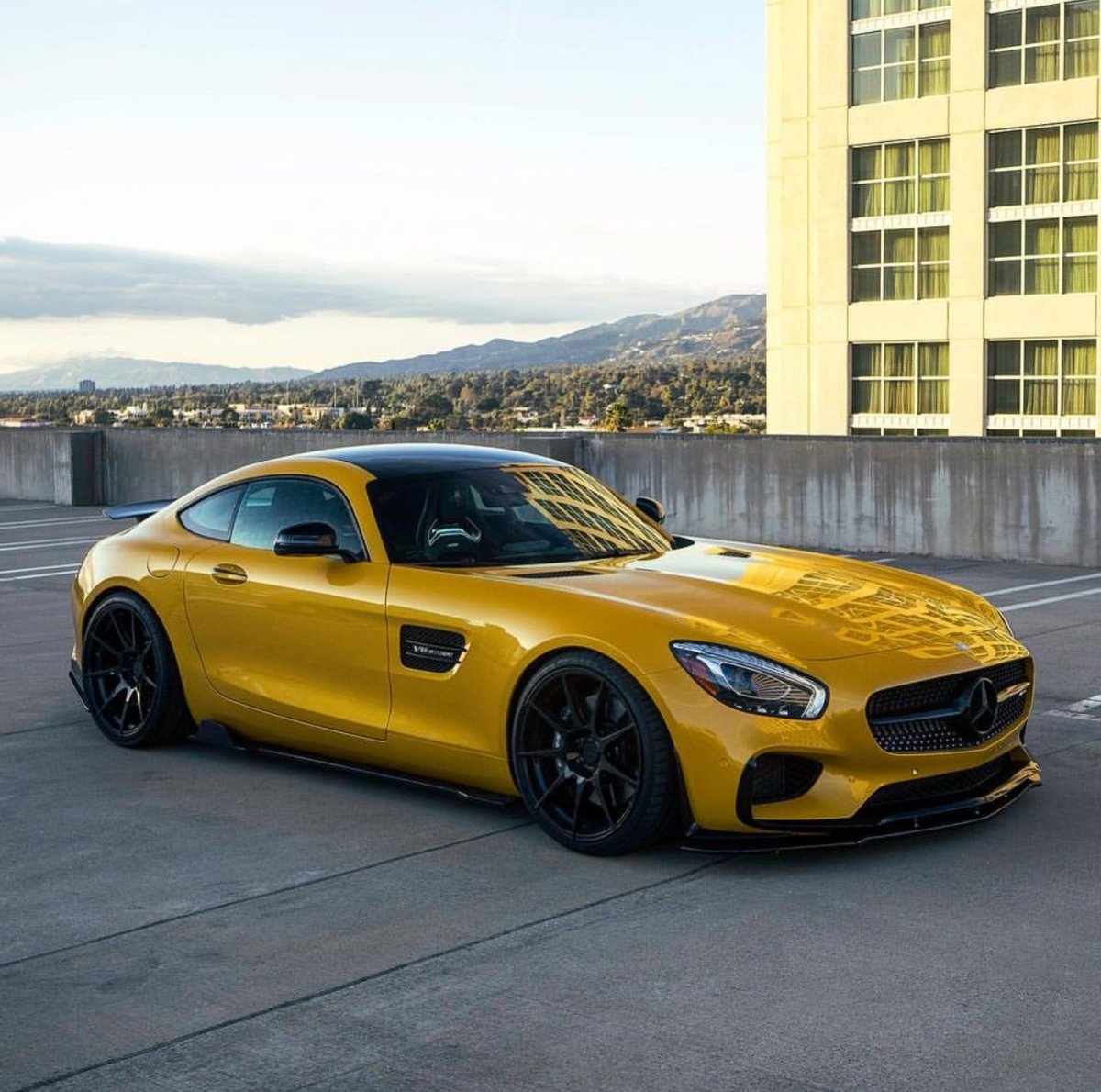 Mercedes Benz AMG GTS