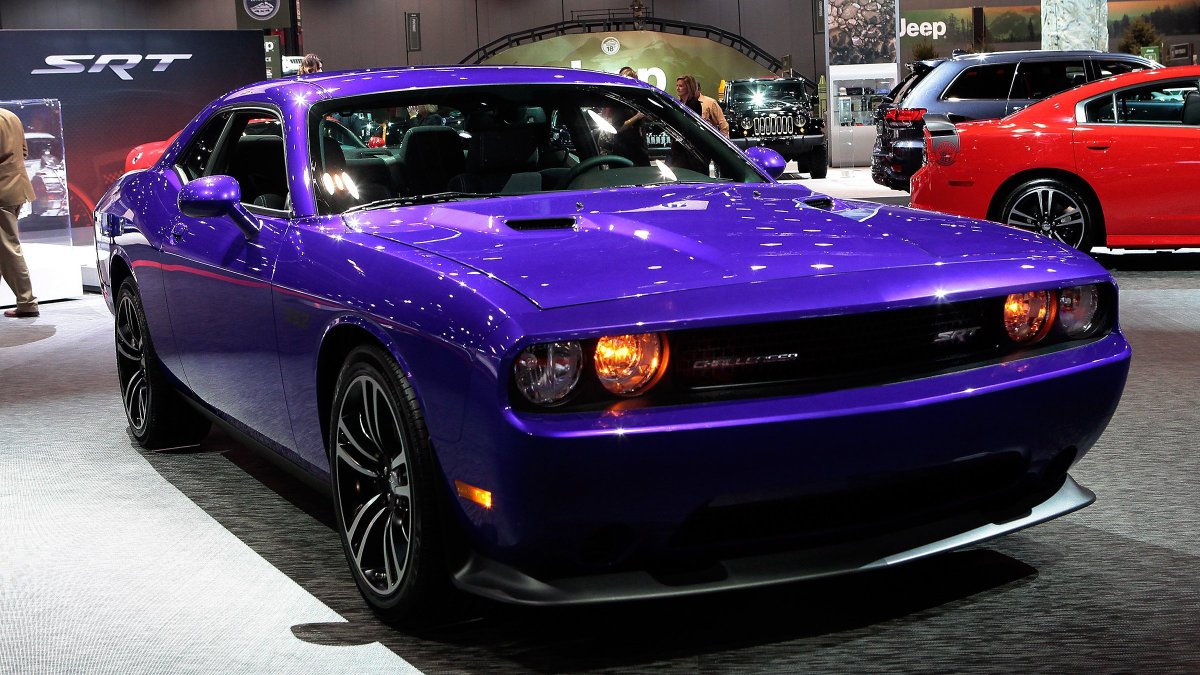 Dodge Challenger мопар