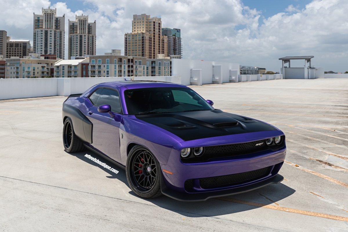 Dodge Challenger Purple