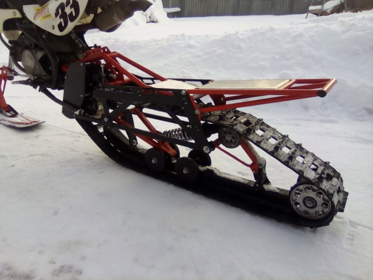 Гусеница на Авантис 250