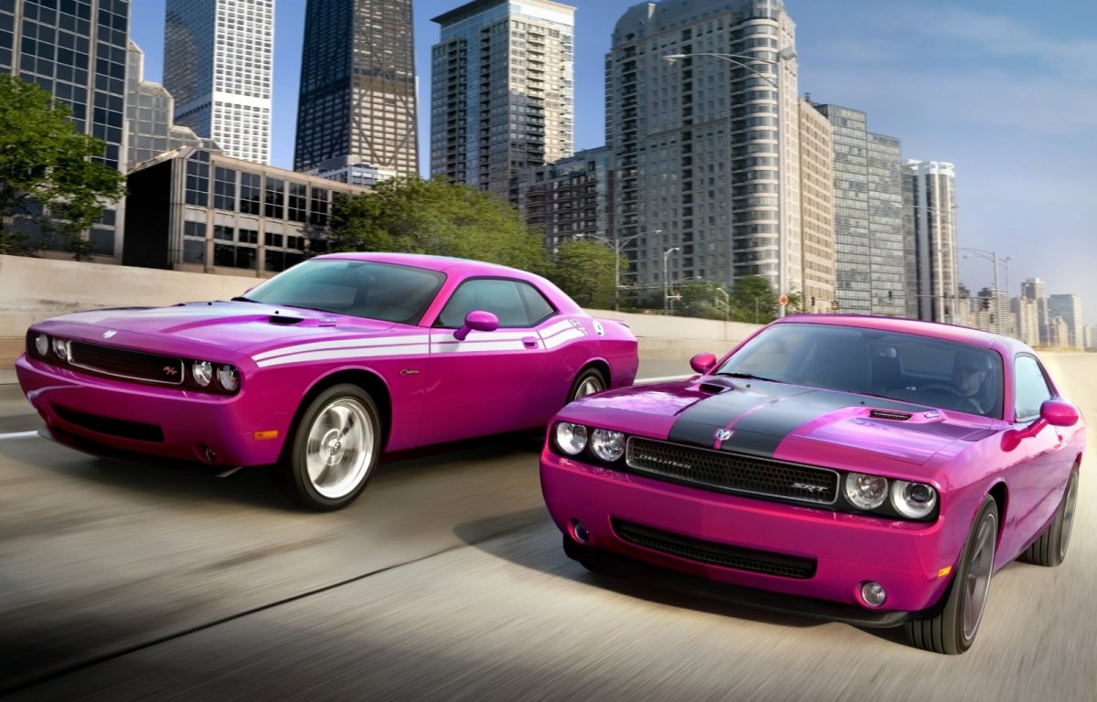 Dodge Challenger srt8 фиолетовый
