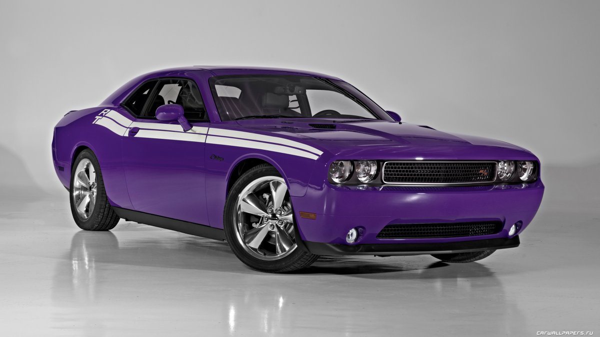 Dodge Challenger srt8 392 2013