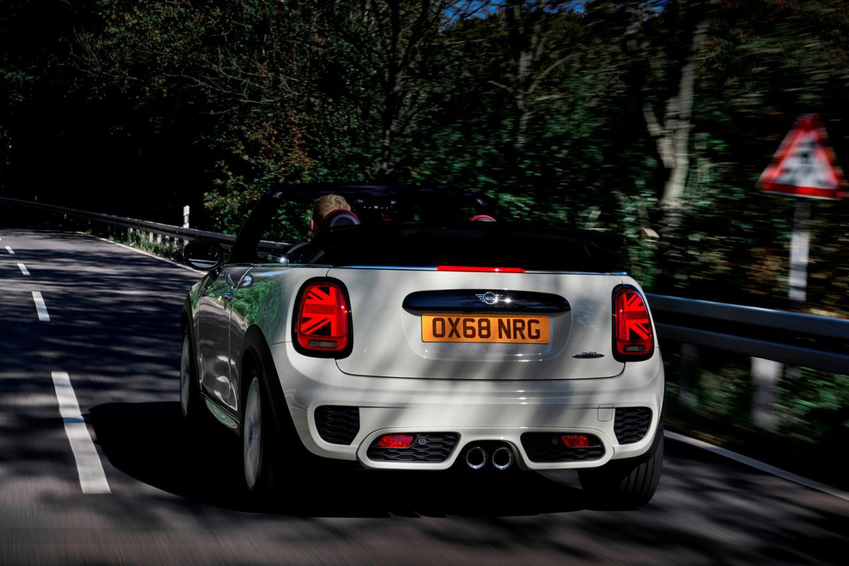 Mini Cooper John Cooper works кабриолет 2021