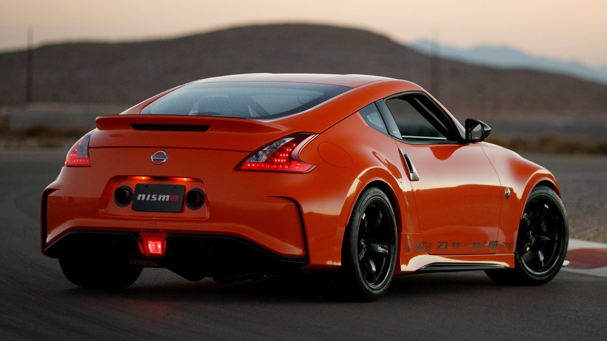 Ниссан 370 z Nismo