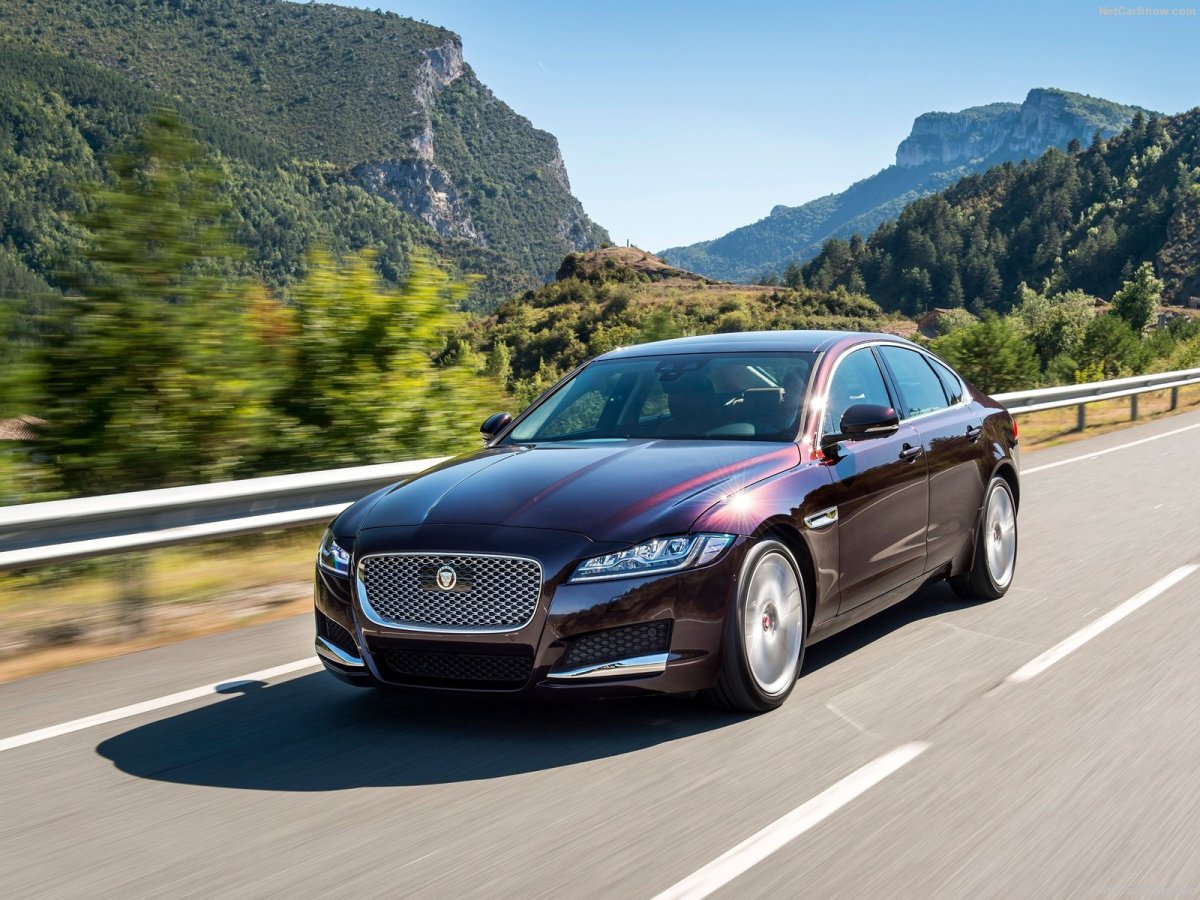 Jaguar XF 2015