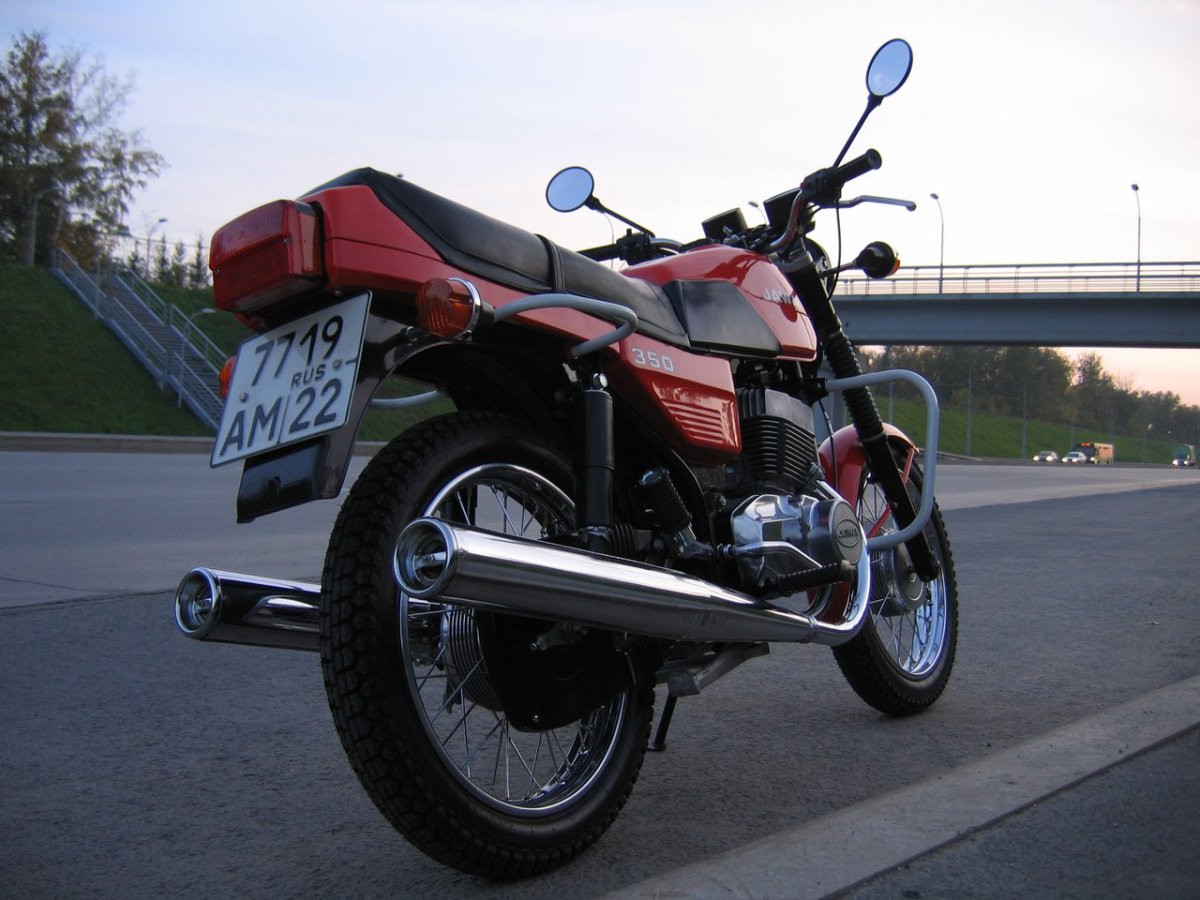 Ява 638 Люкс черная