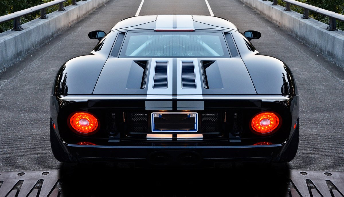 Форд gt 40 сзади