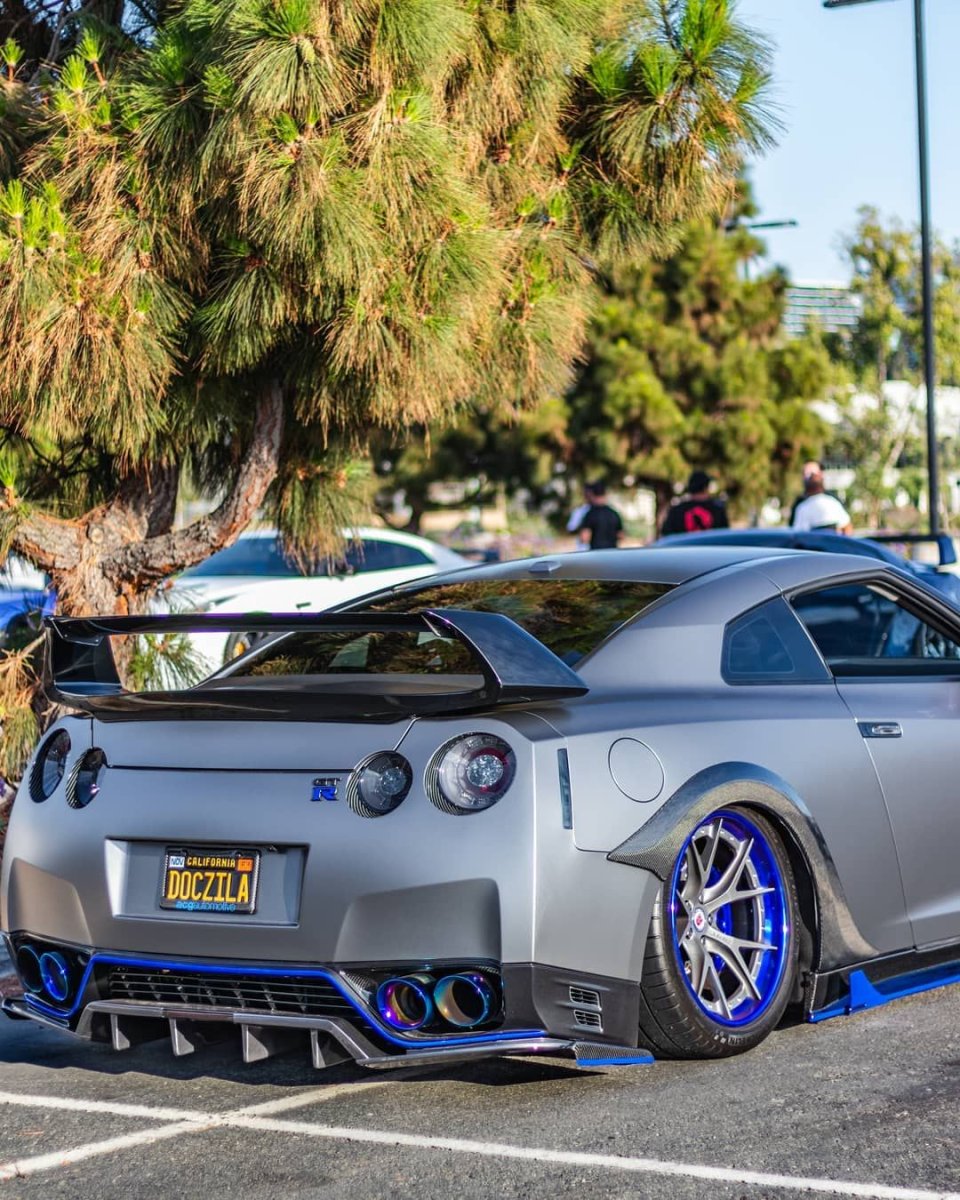 Ниссан GTR r35