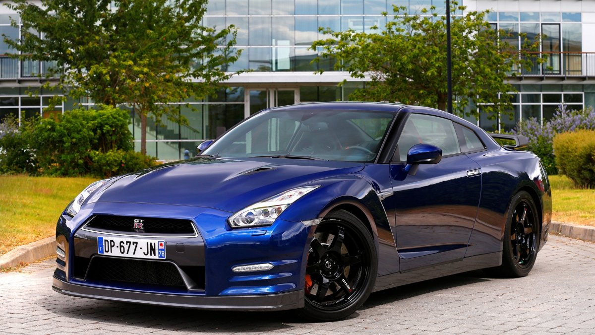 Nissan gt-r r35 синий