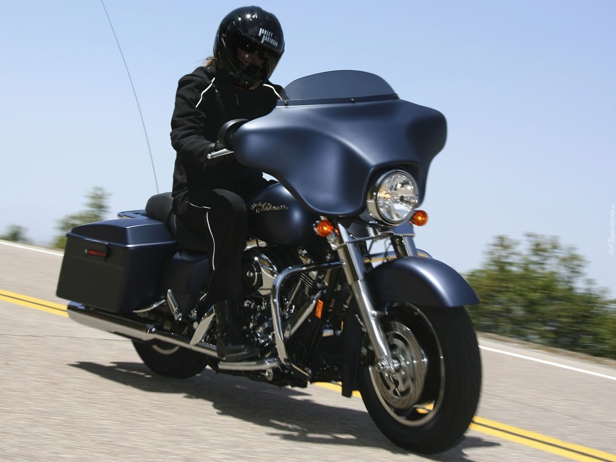 Харлей Дэвидсон Street Glide