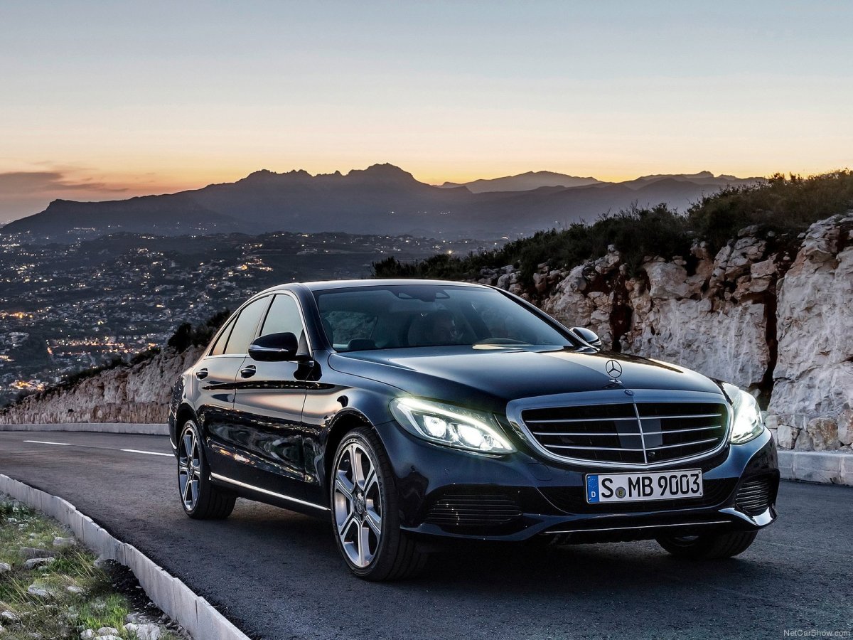 Мерседес-Бенц (Mercedes-Benz).