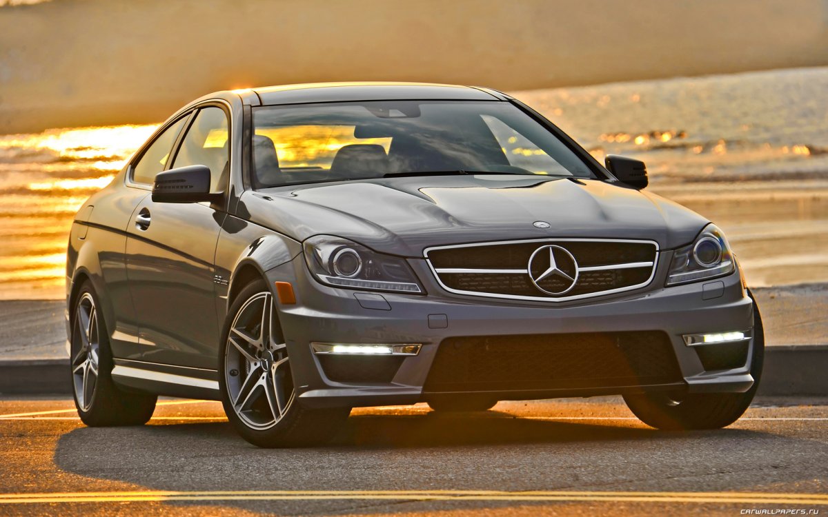 Мерседес с 63 AMG купе 2013