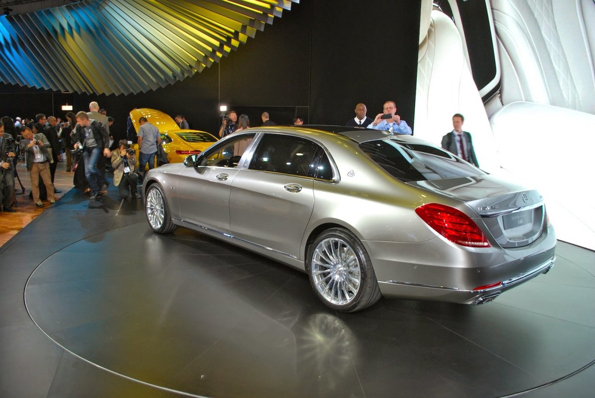 Удлиненный Mercedes-Benz s 600