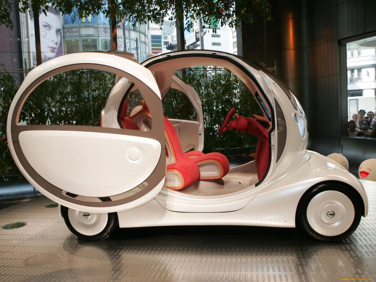 Nissan pivo 1