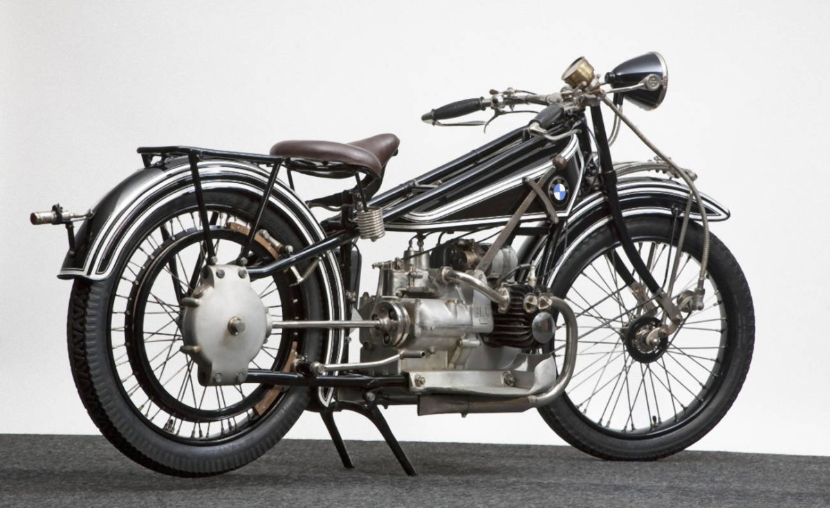 BMW r32, in 1923.