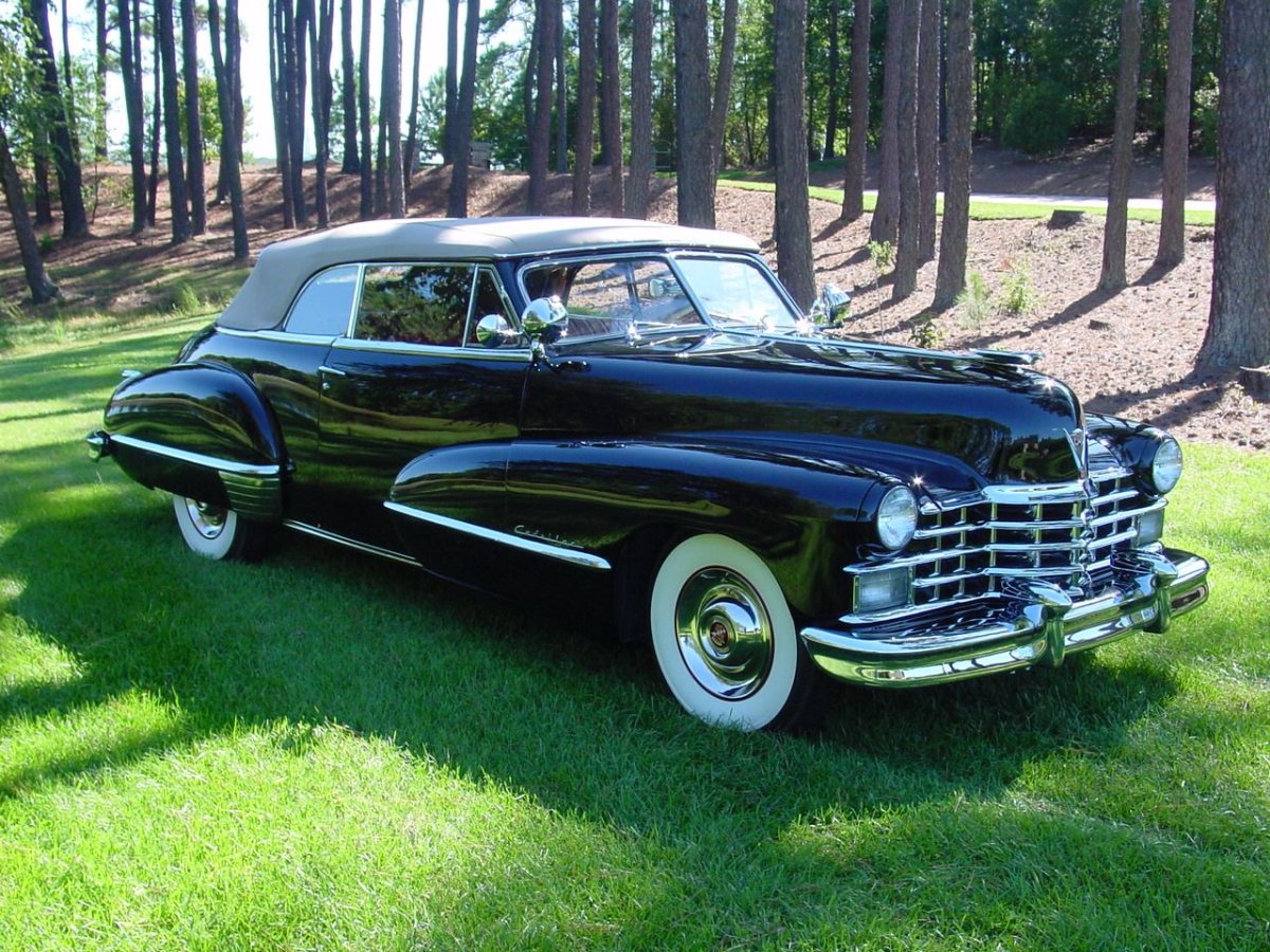 Cadillac Series 62 1