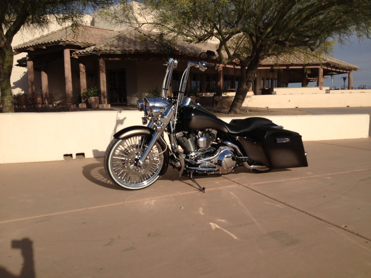 Harley Davidson Road King Chicano