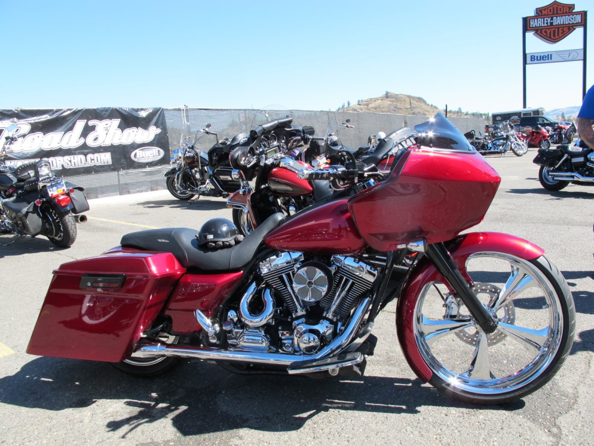 Harley Davidson Road Glide Custom Wheel
