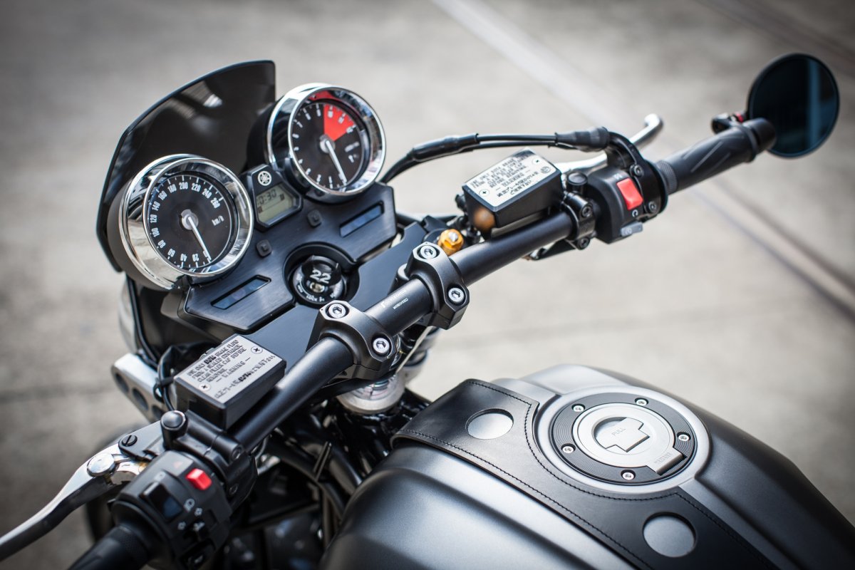 Бак на Yamaha XJR 400 под клипоны