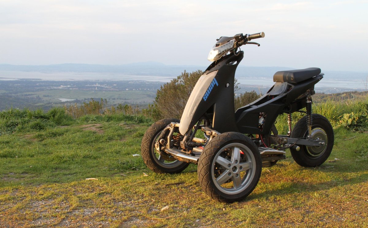 Sway Tilting Electric Trike