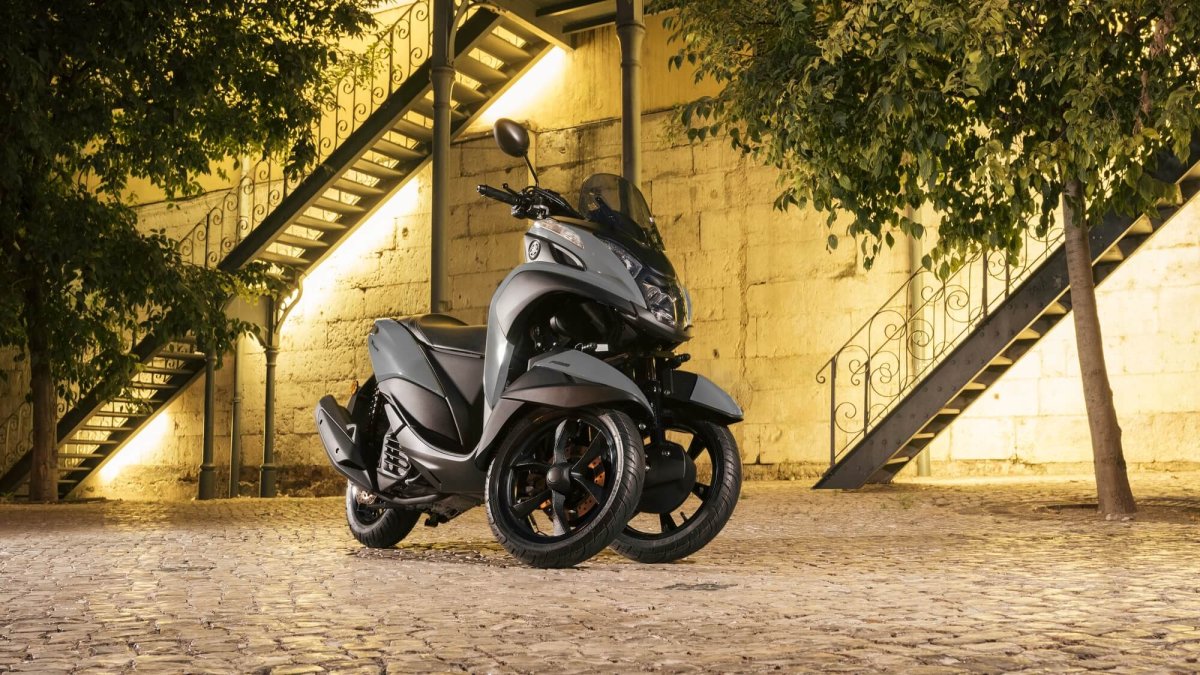 Yamaha Tricity трицикл