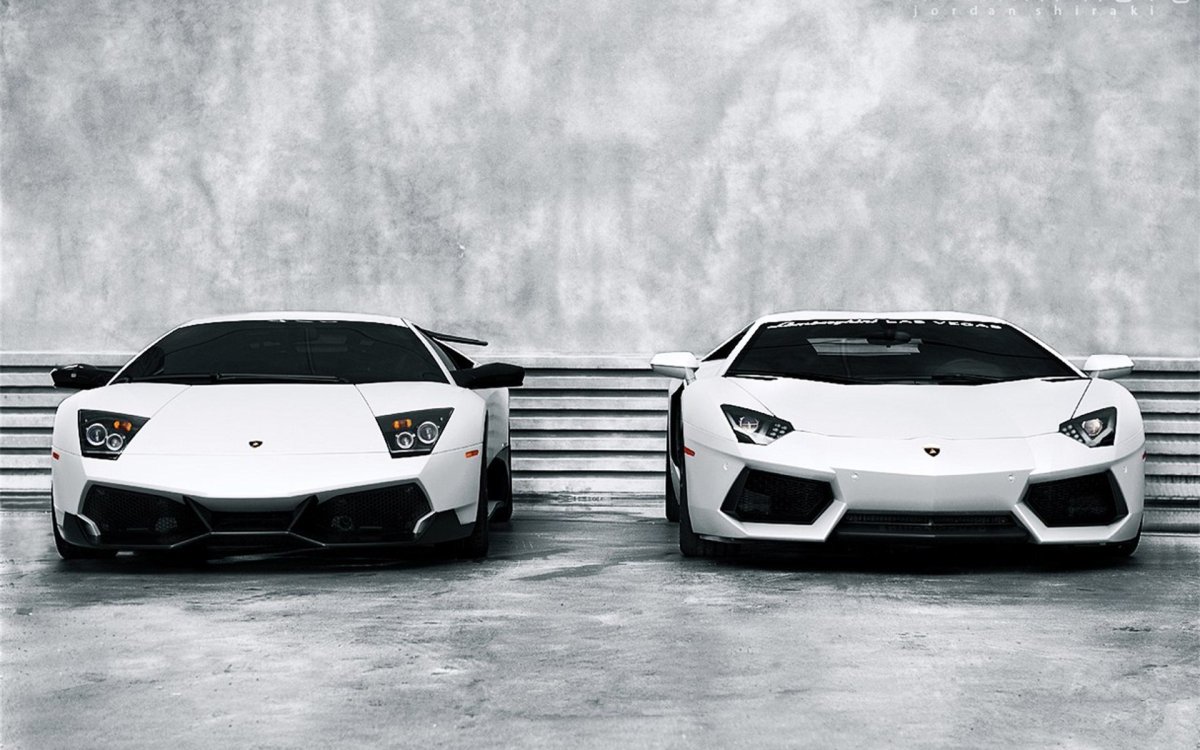 Ламборгини авентадор и Ревентон
