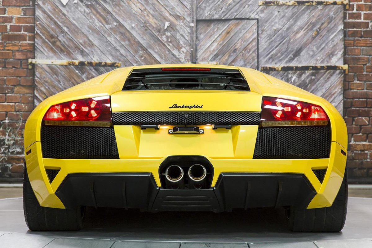 Ламборгини Мурселаго зад