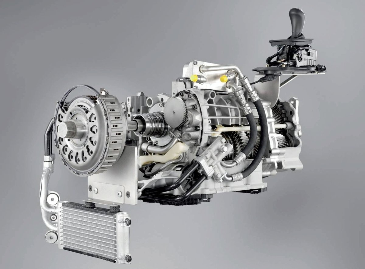 BMW m3 e92 DCT transmission
