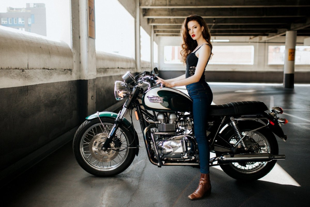 Triumph Moto Style