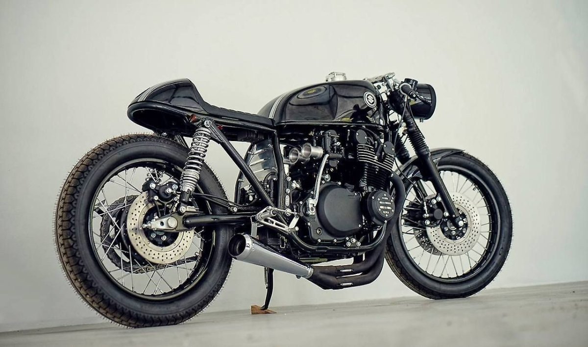 Suzuki GS 750 Cafe Racer