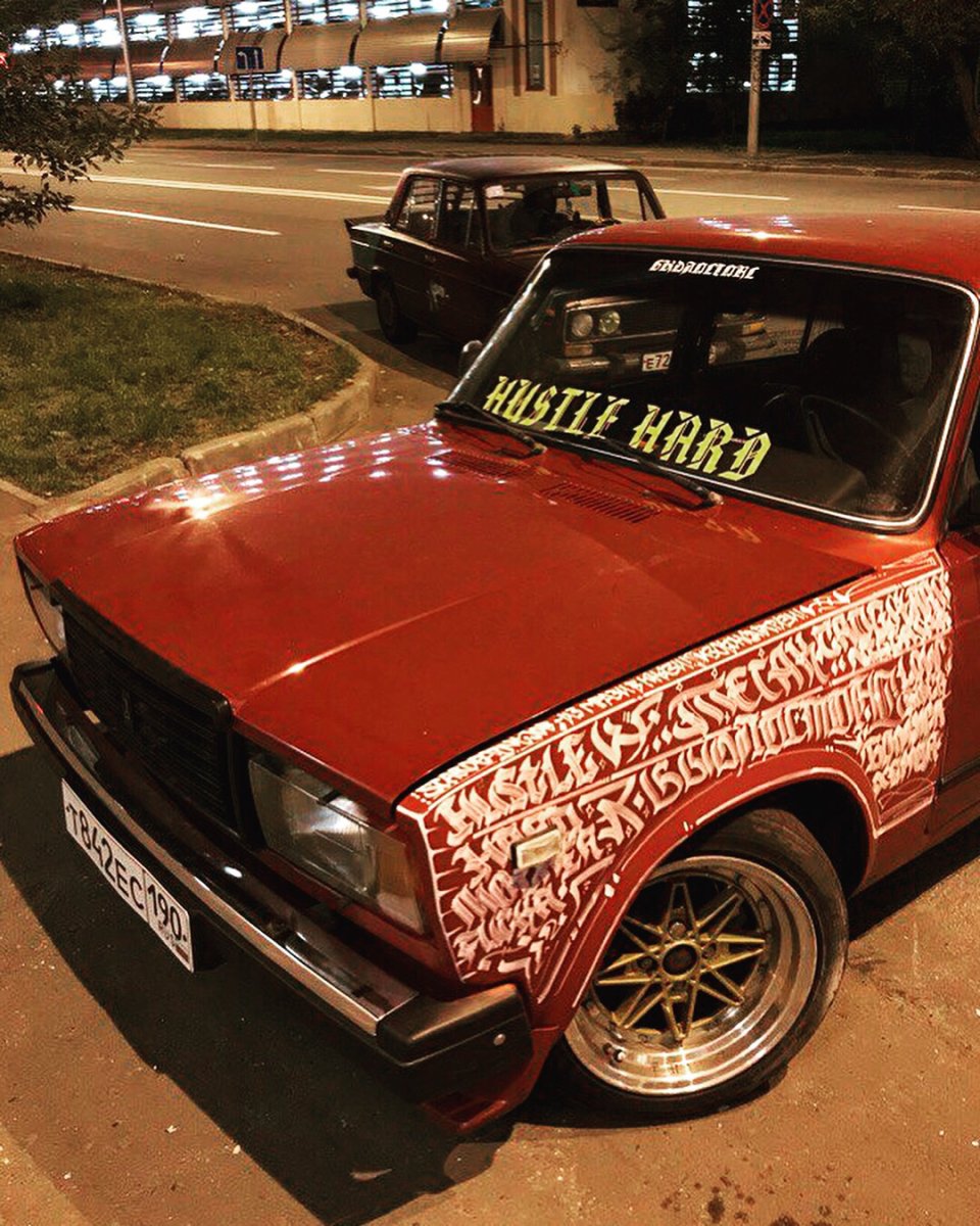 Винилы на ВАЗ 2107 Боевая классика