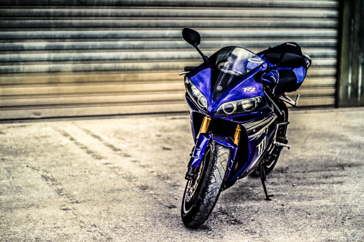 Yamaha r1 4k