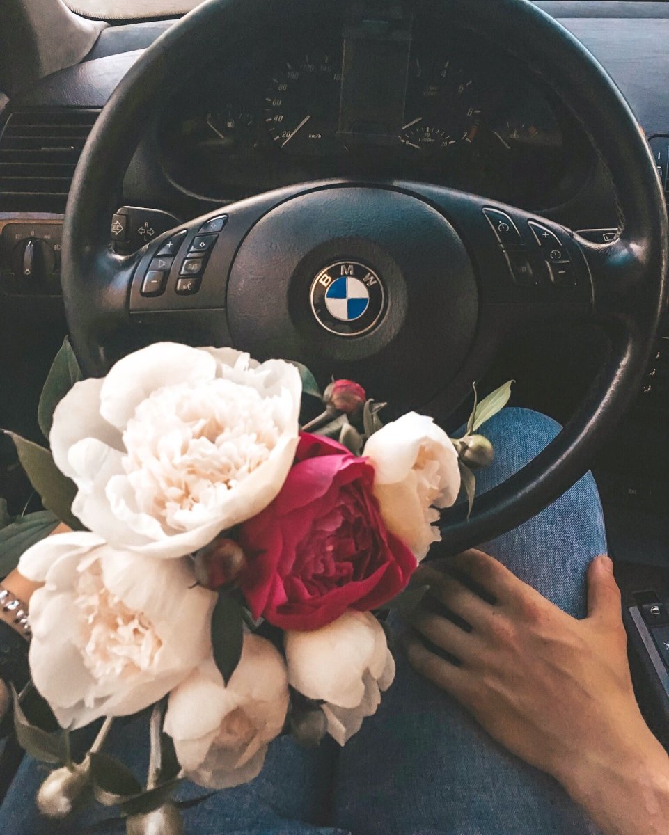 БМВ И цветы