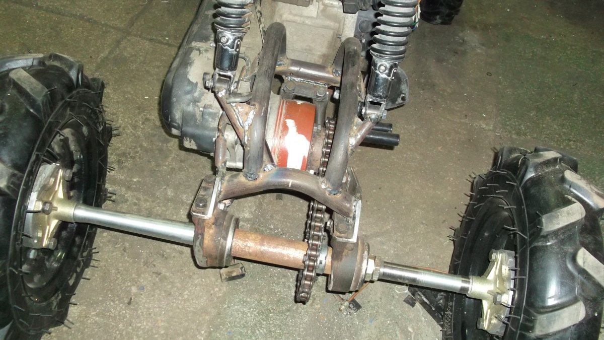 Самодельный квадроцикл с двигателем от скутера 150 кубов