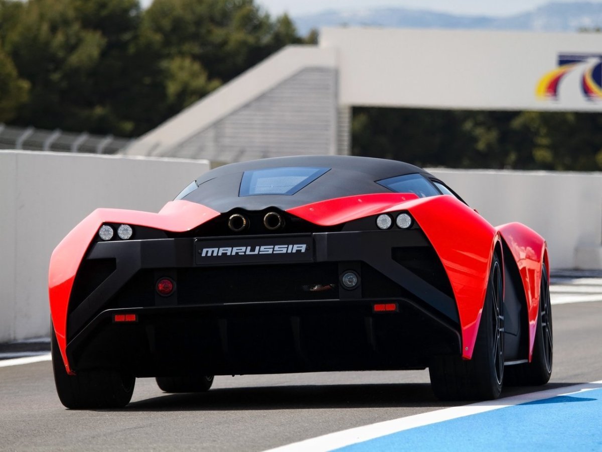 Спорткар Marussia b2