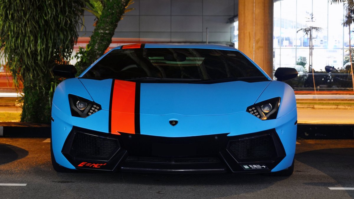 Lamborghini lp700-4