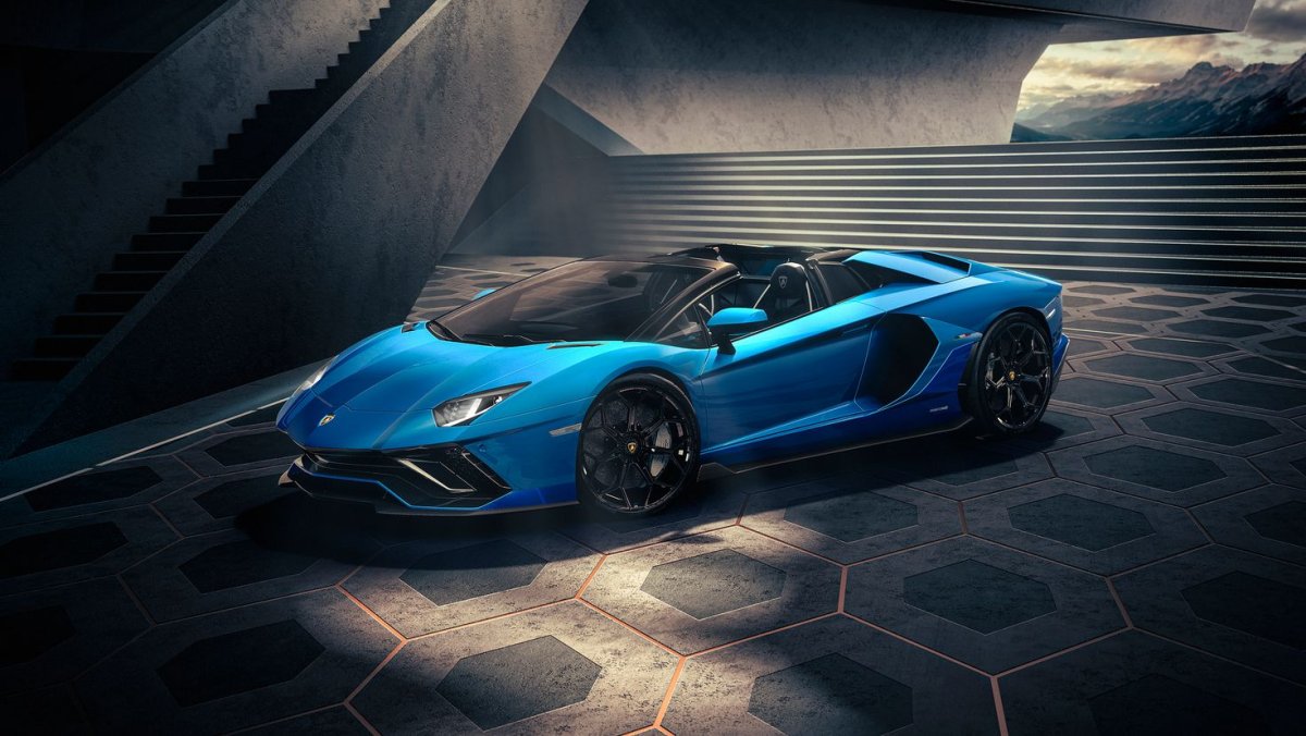 Lamborghini Aventador 2021