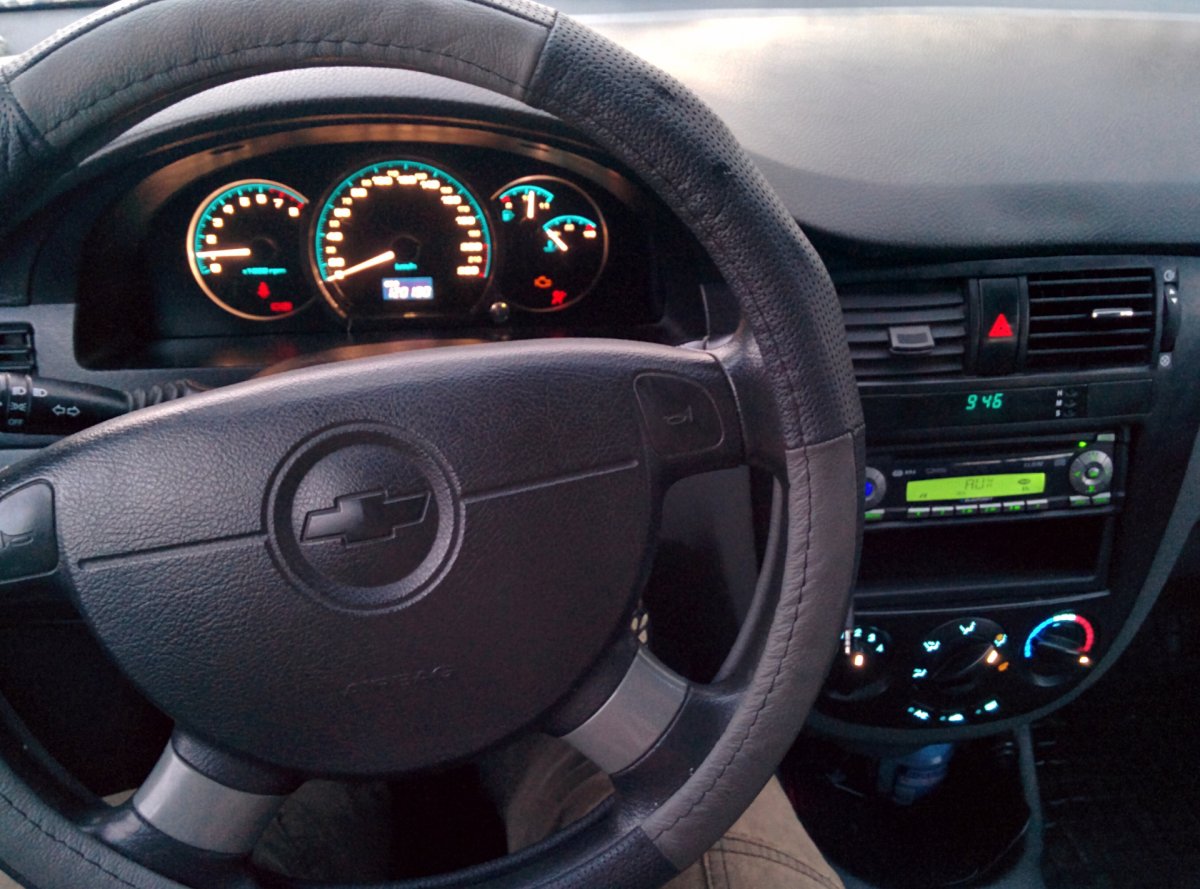 Шевроле Лачетти 2007 панель