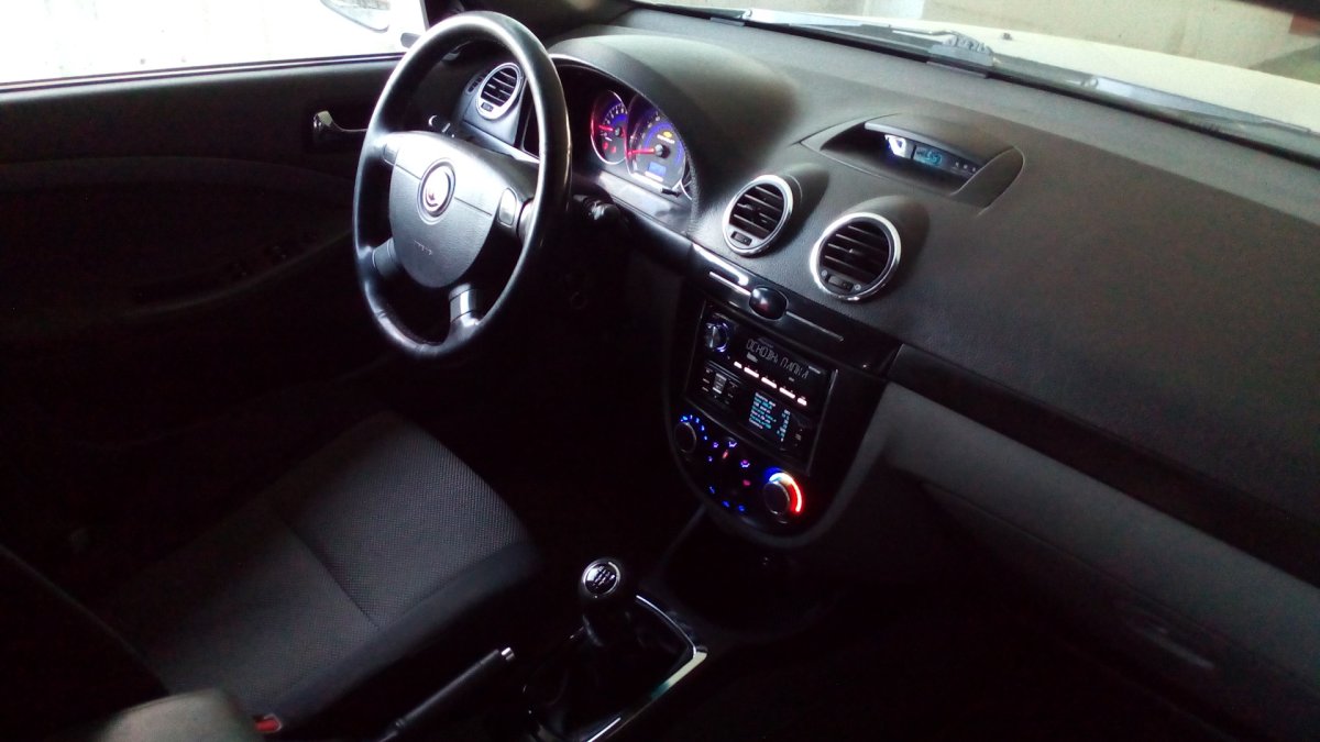 Тюнинг Шевроле Лачетти хэтчбек 1.6 салон