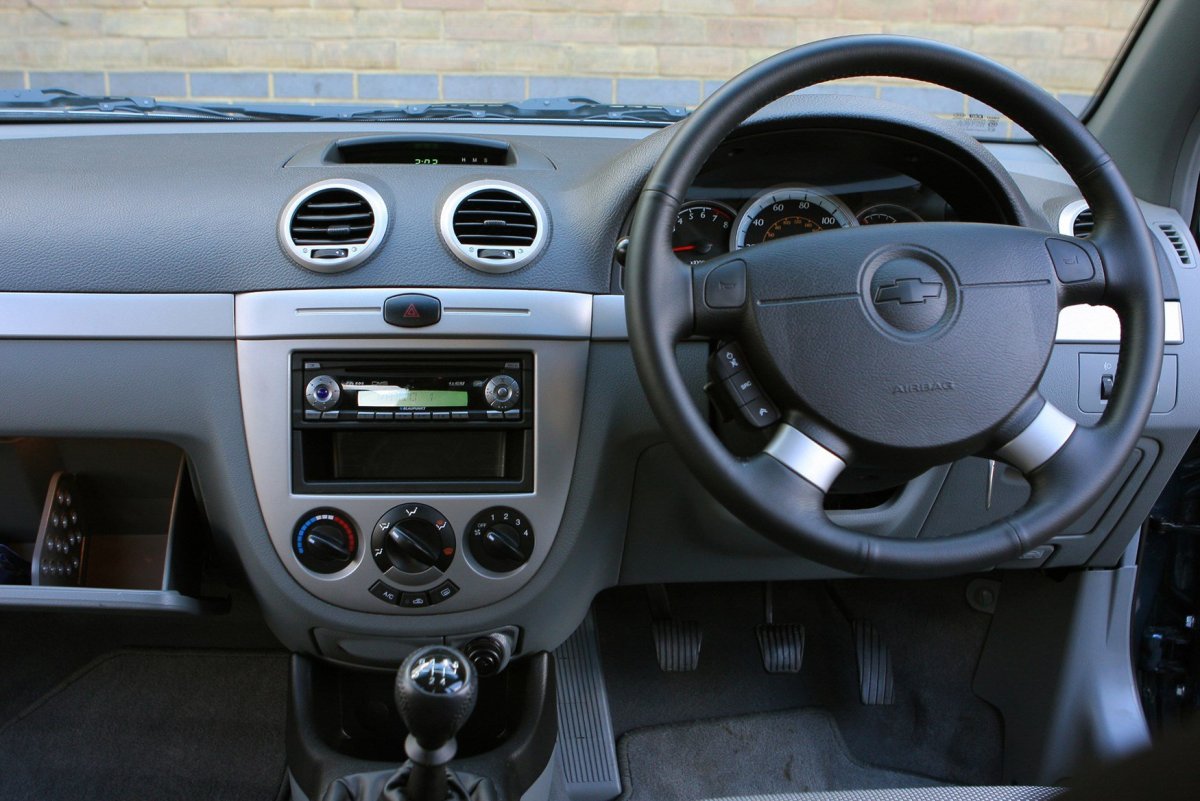 Chevrolet Lacetti 2005 салон