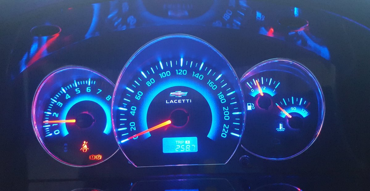 Приборная панель Chevrolet Lacetti 5d