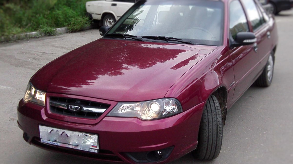 Daewoo Nexia n150 бордовый