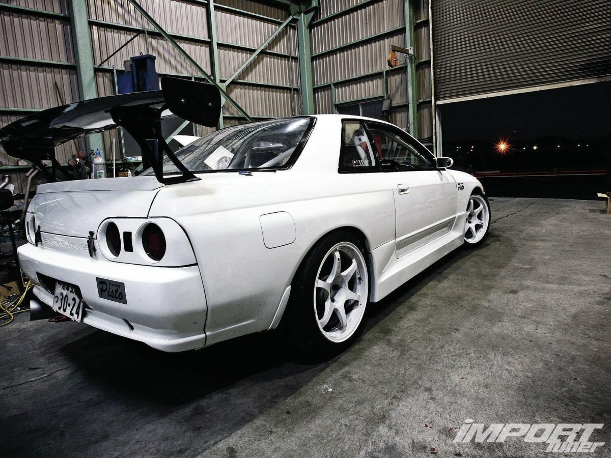 Nissan Skyline GTR r32 купе