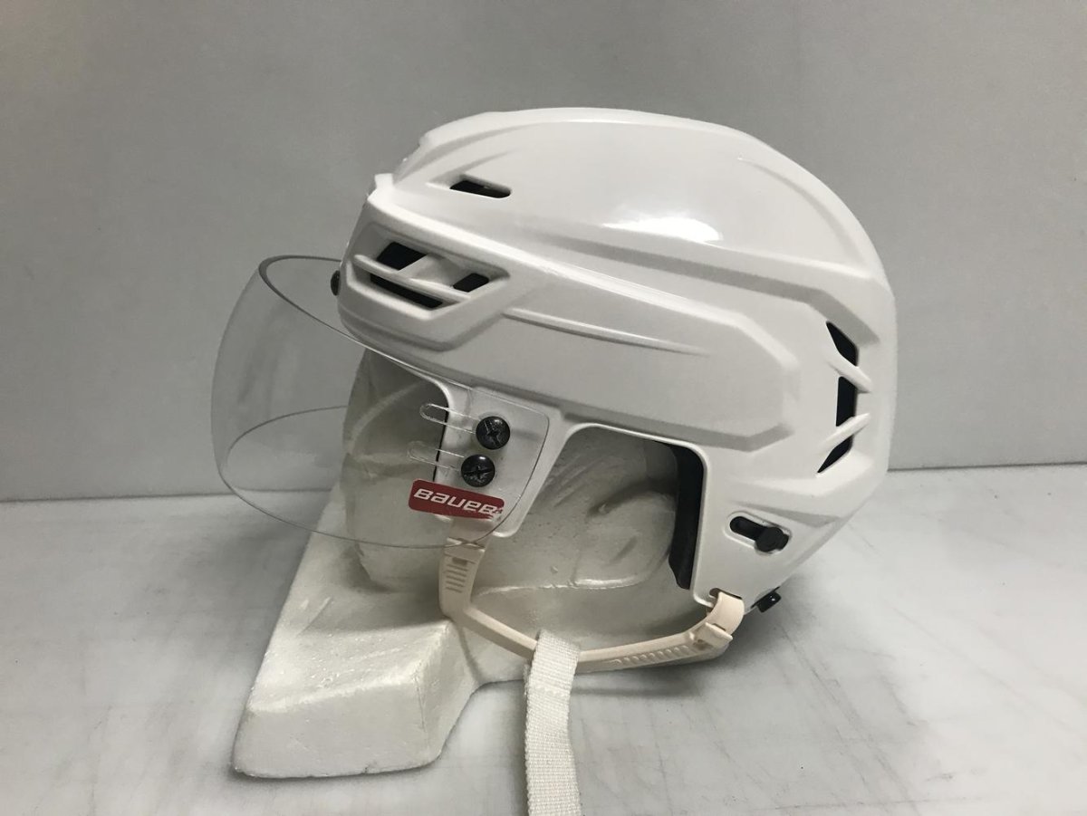 НХЛ шлем ССМ